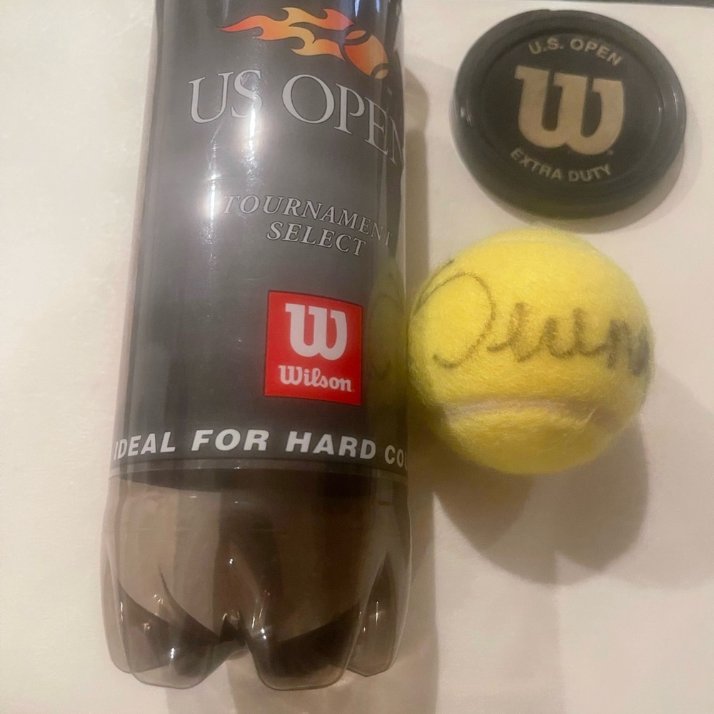 Serena Williams Autographed Tennis Ball, US Open,  WilsonTournament Can, 1980s